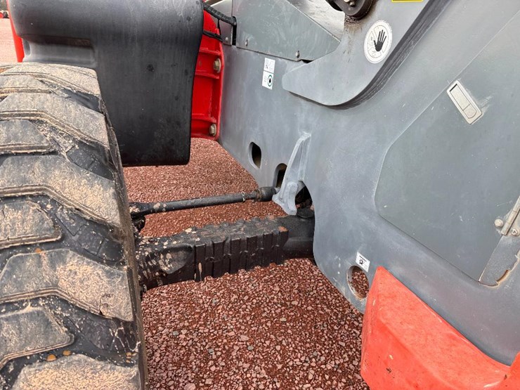 2018-skyjack-sj643th-image-15