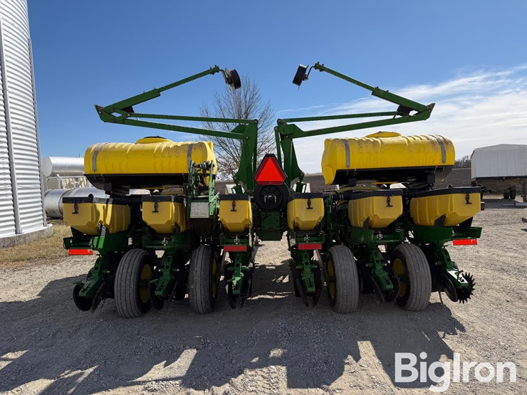 john-deere-1760-image-6