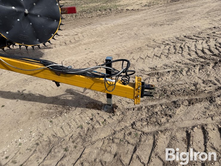 2023-darf-1017lfmwac-17-wheel-hay-rake-image-10