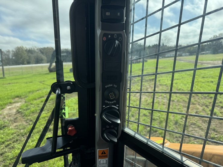 2020-case-tv370b-image-13