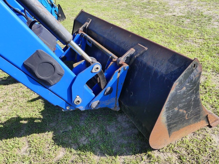 new-holland-t5070-image-11