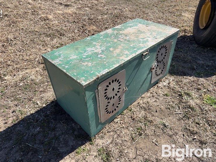 aluminum-dog-box-image-3