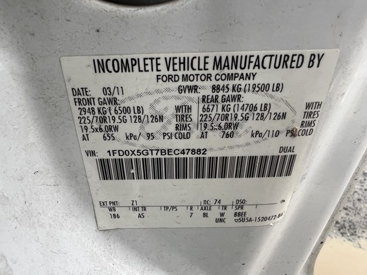 2011-ford-f550-image-10