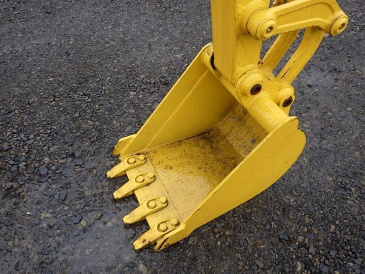 komatsu-pc28uu-image-20