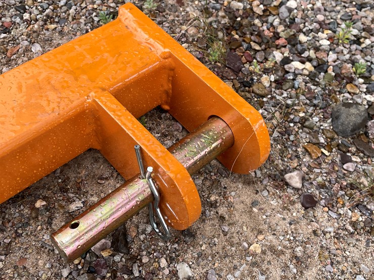 2026-caterpillar-12-image-6