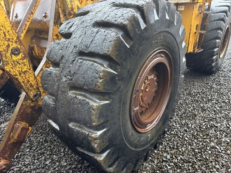 1966-caterpillar-966b-image-11