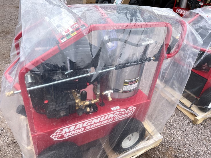 #4300-•-unused-hot-water-pressure-washer-image-1