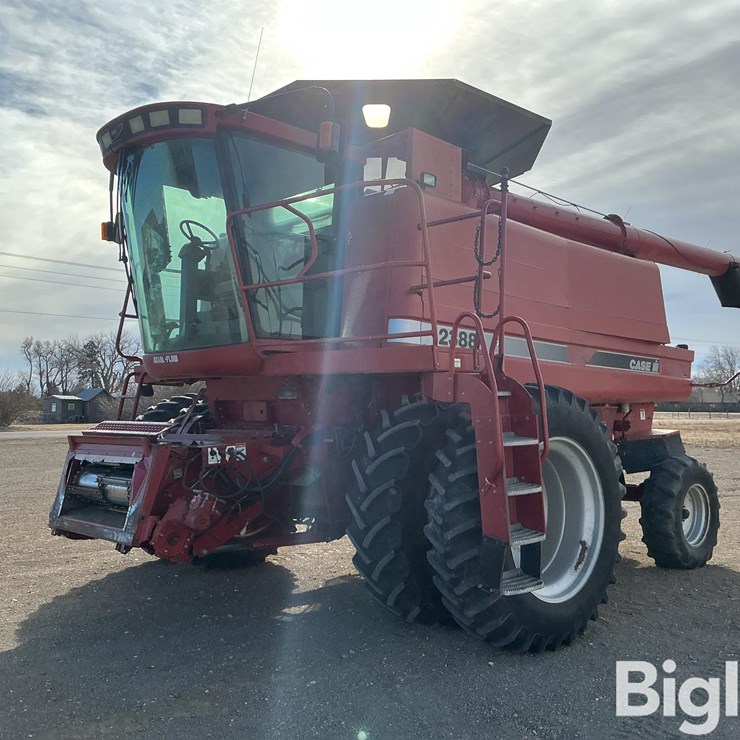 2004 CASE IH 2388