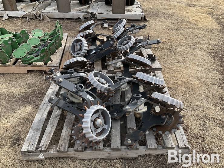 john-deere-1775-image-8