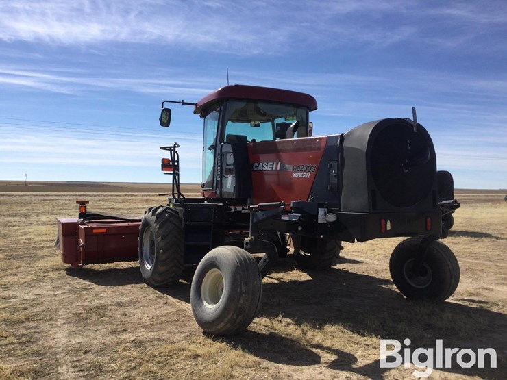 2014-case-ih-wd2303-image-7