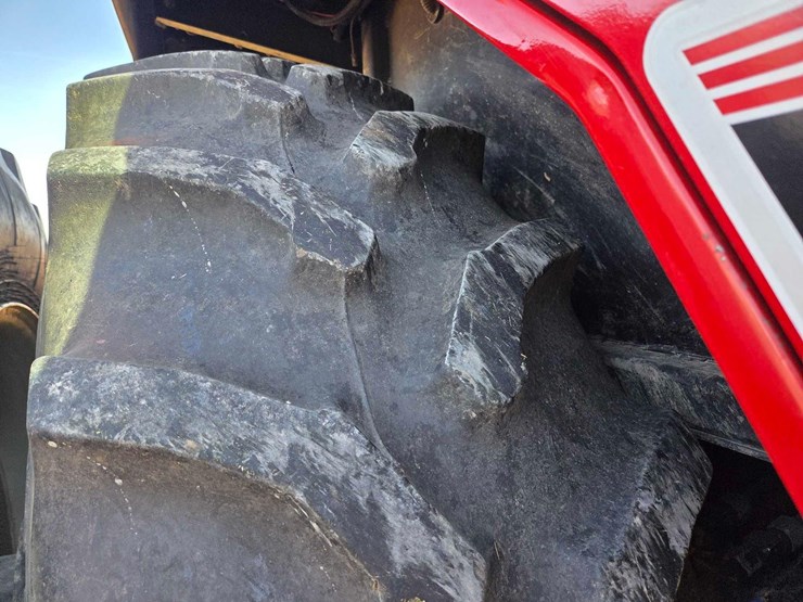 ih-5288-tractor-image-49