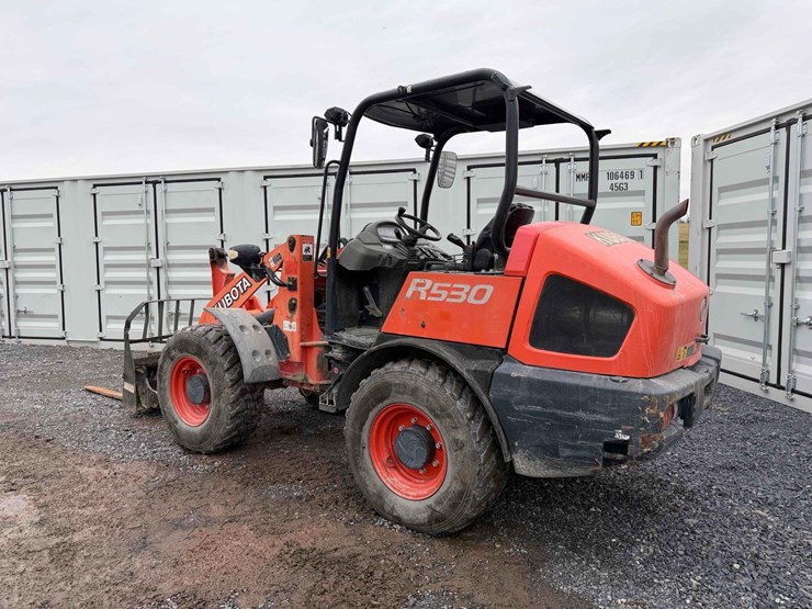 2015-kubota-r530-image-3