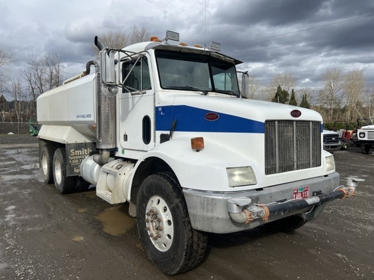 1998-peterbilt-330-image-2