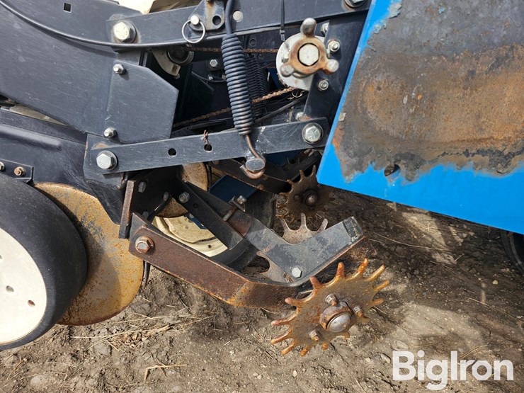 2007-kinze-3200-image-17