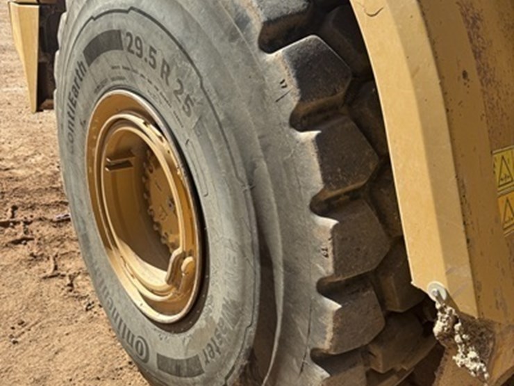 2010-caterpillar-740b-image-16