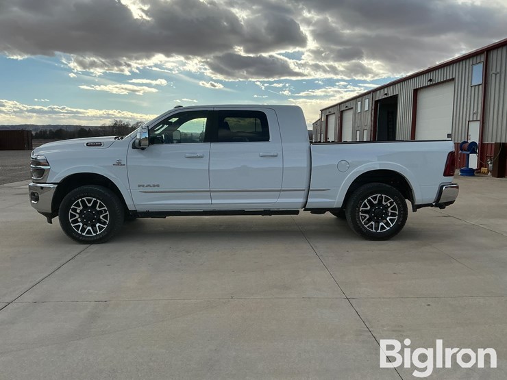 2025-dodge-2500-image-8