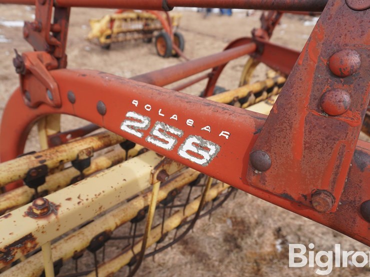 new-holland-258-image-20