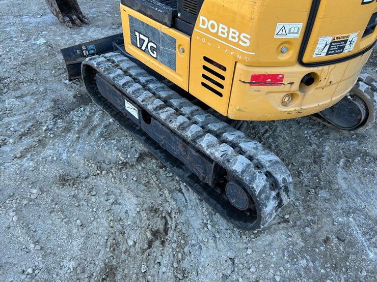 2017-deere-17g-image-16