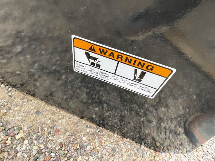 #4327-•-unused-2026-wolverine-skid-steer-track-duty-bucket-attachments-image-5