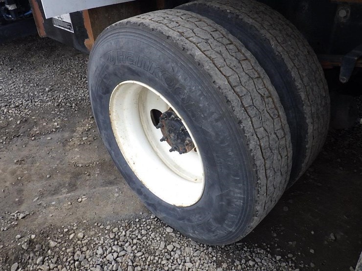 2018-freightliner-m2-15'-t/a-dump-truck-image-20