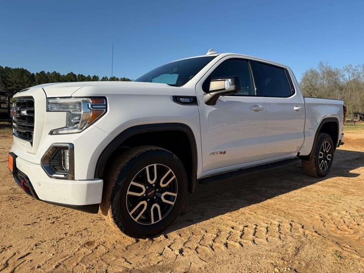 2021-gmc-sierra-1500-image-1