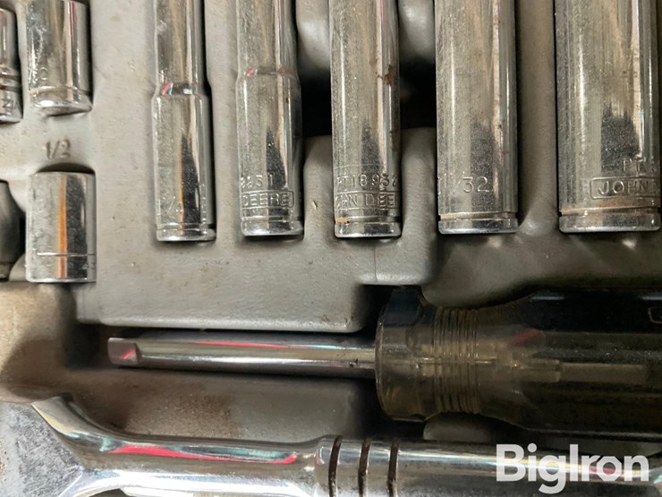 john-deere-14-image-5