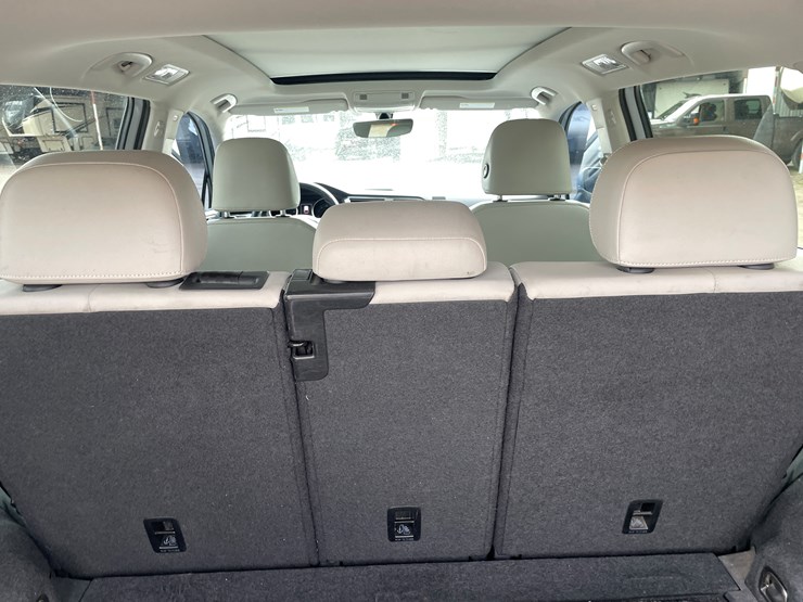 2019-volkswagen-tiguan-se-image-43