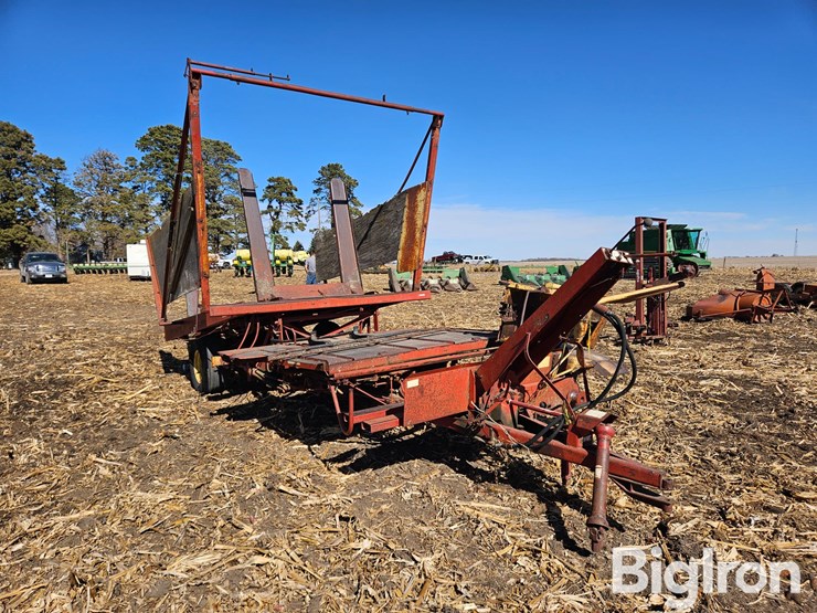 new-holland-1010-image-3