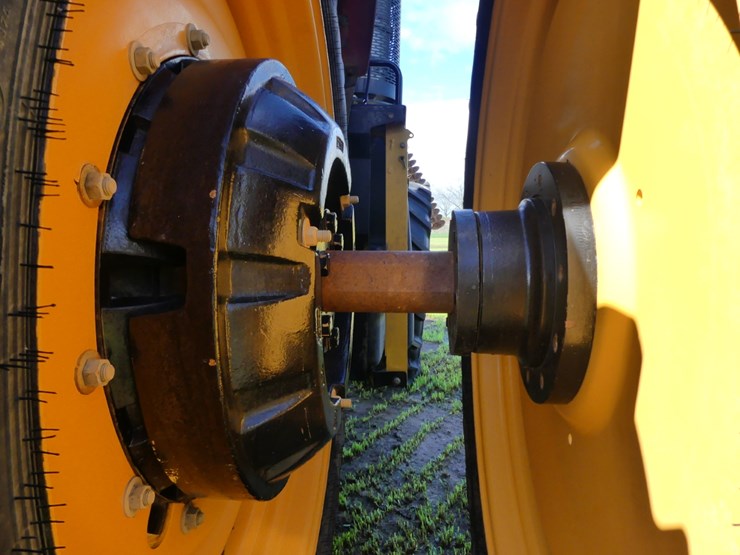 2017-versatile-260-image-9