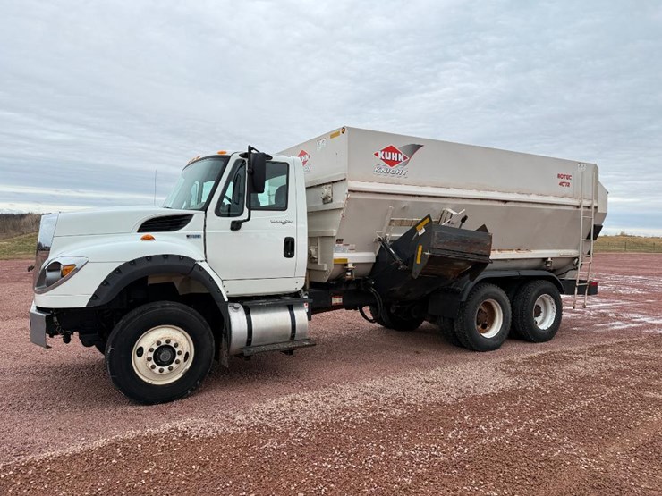 international-7600-image-1