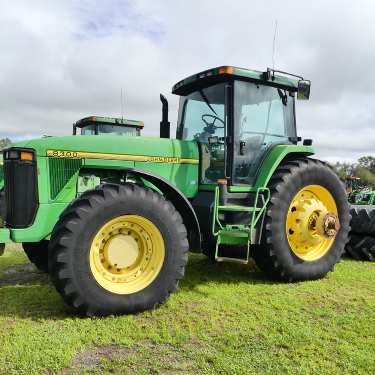 1994 JOHN DEERE 8300