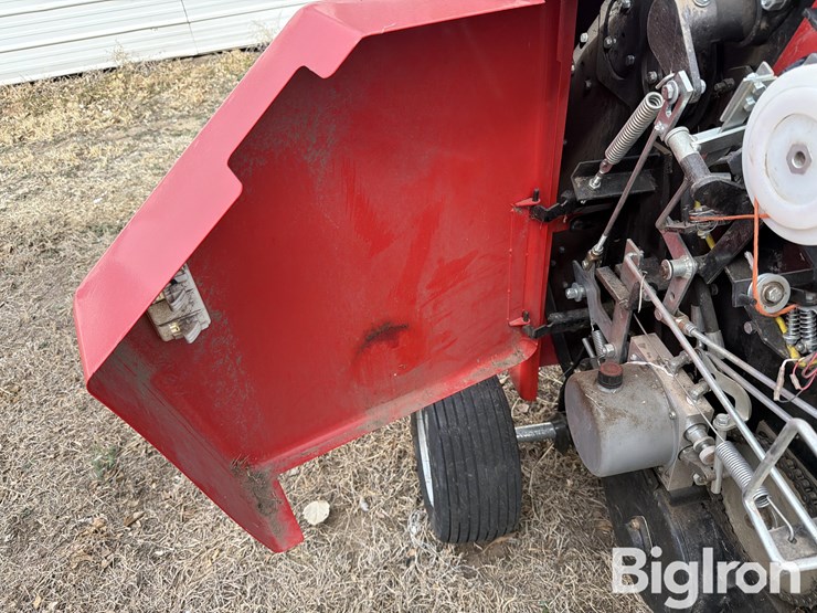 2022-ibex-tx31t-round-baler-image-20