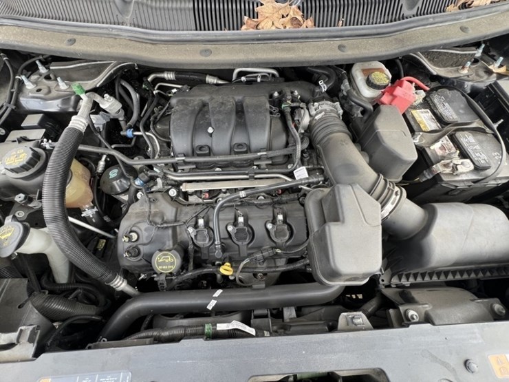 2018-ford-explorer-image-13