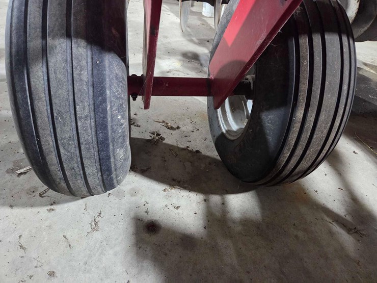 case-ih-3900-image-24