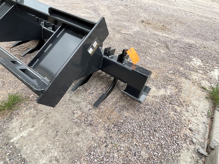 #4367-•-unused-2026-wolverine-skid-steer-ripper-attachment-image-9