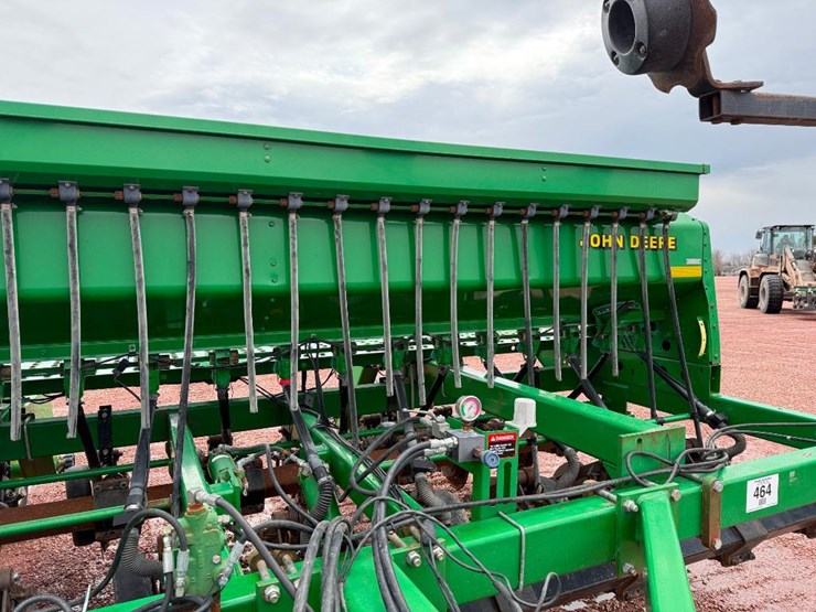 john-deere-1560-image-21