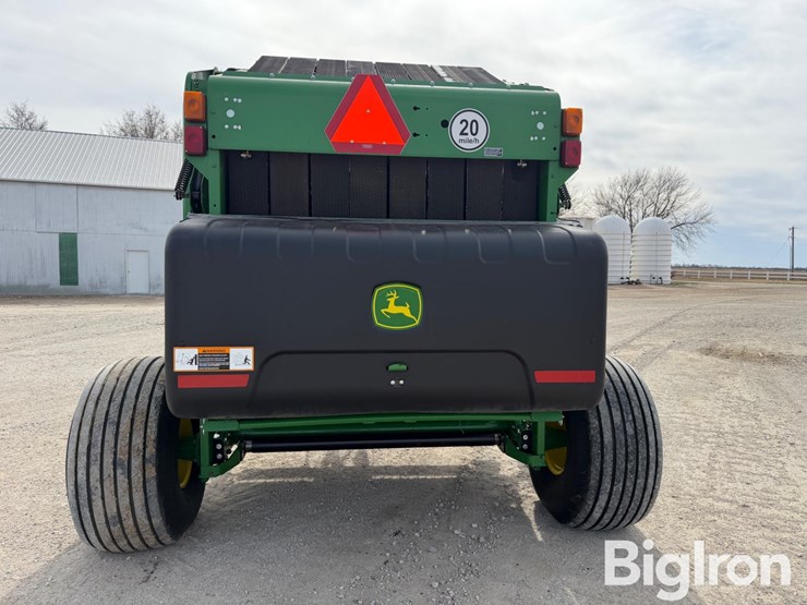 2023-john-deere-560m-image-6