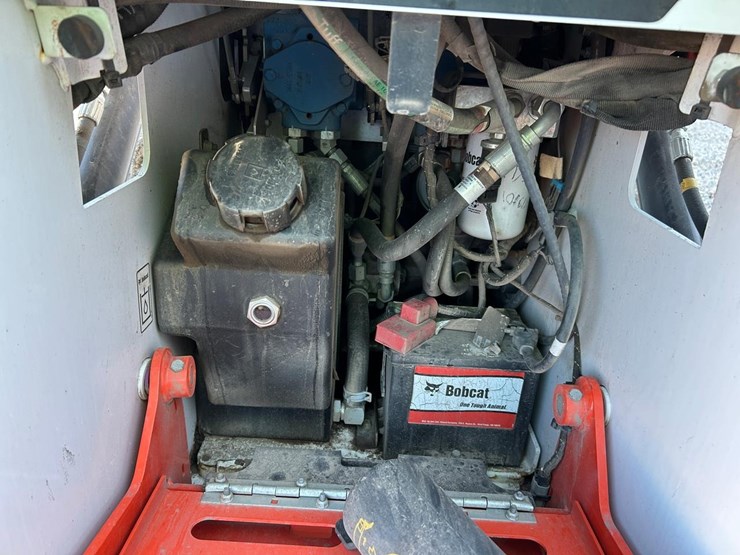 2023-bobcat-mt100-image-16