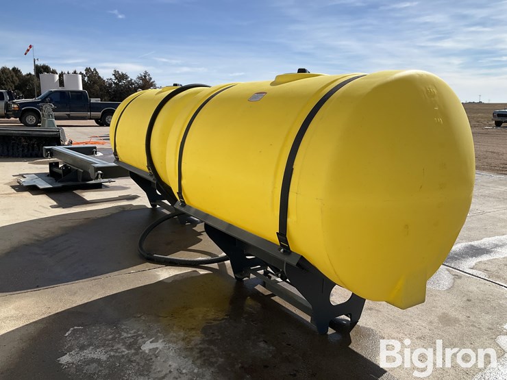 claas-rear-deck-mount-saddle-tanks-image-5