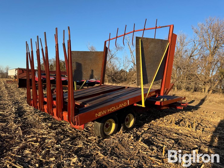 new-holland-1033-image-5