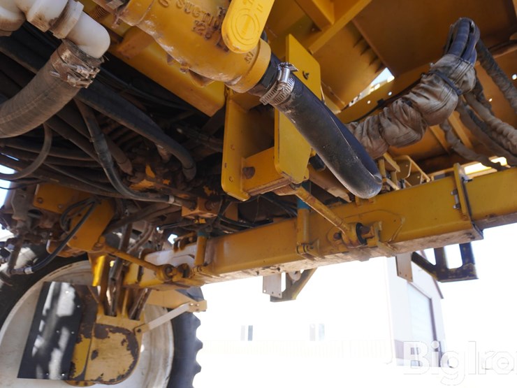 ag-chem-rogator-854-image-13