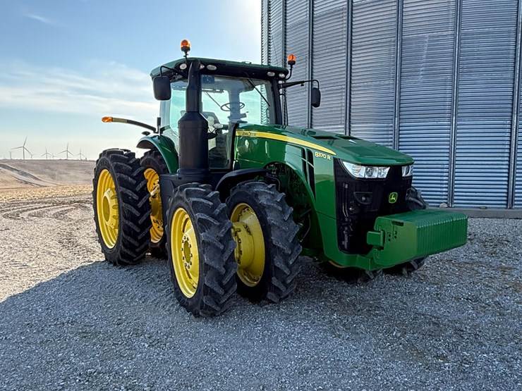 2016-john-deere-8370r-image-3
