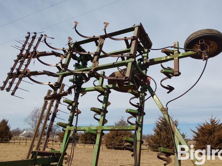 john-deere-1010-image-13