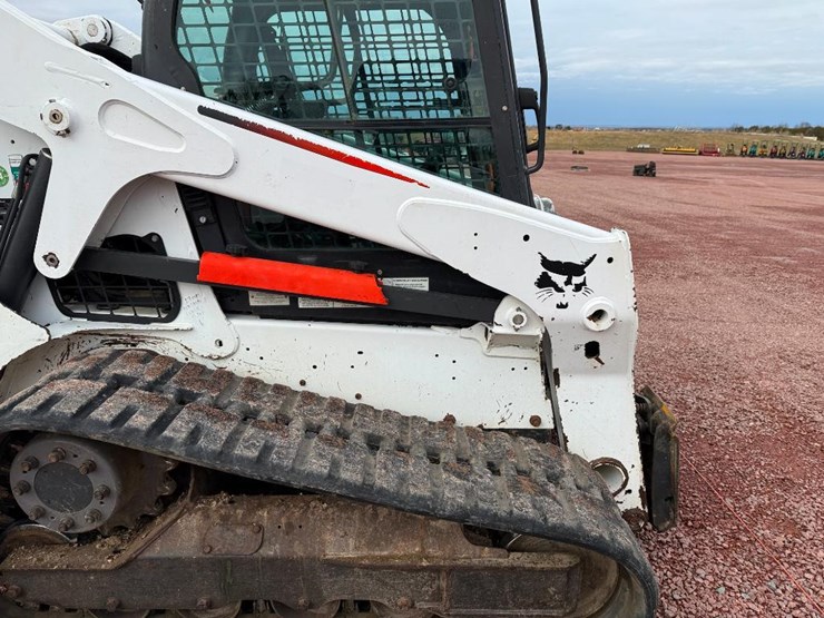 bobcat-t650-image-23