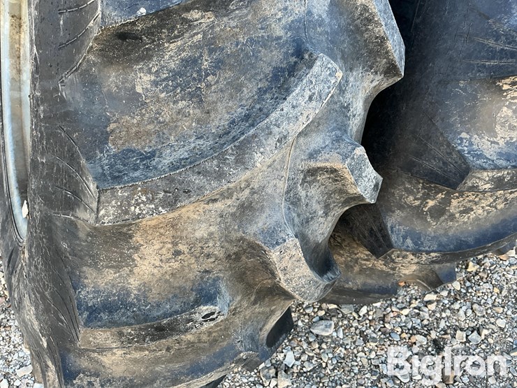 titan-16.9-24-irrigation-pivot-tires-and-rims-image-9