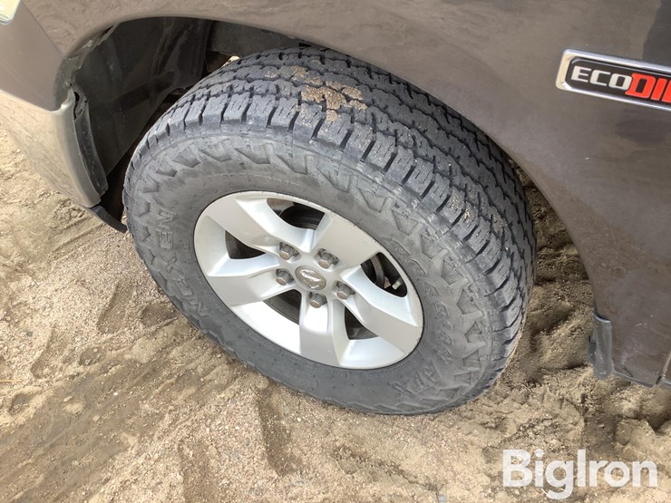 2016-dodge-1500-image-19