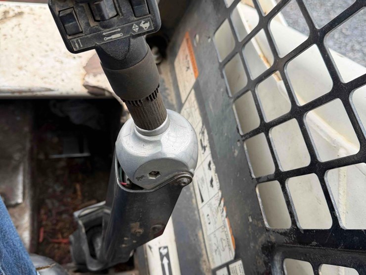 2002-bobcat-873-image-14