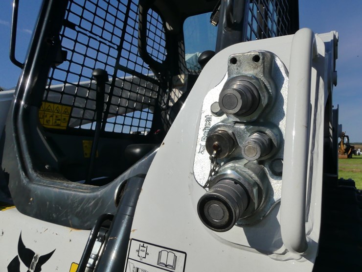 2025-bobcat-t650-image-12