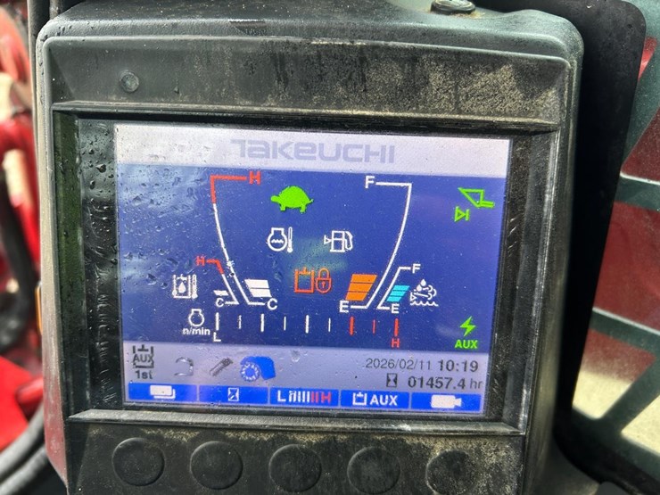 2018-takeuchi-tl12v2-image-21