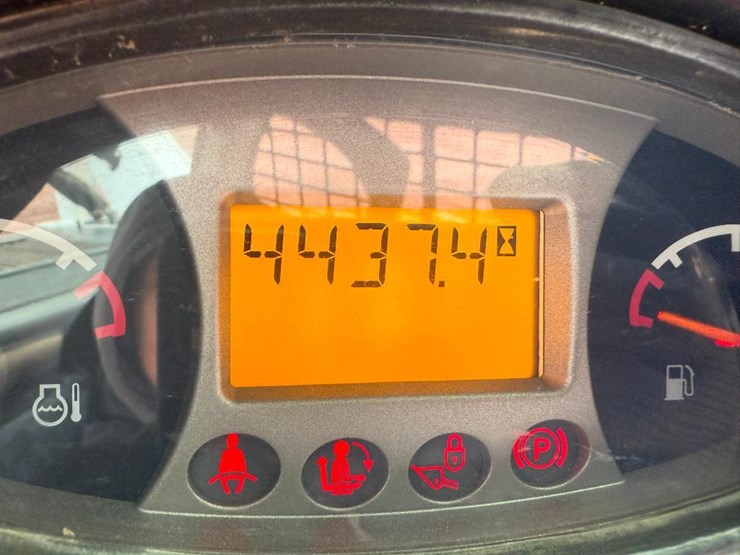 bobcat-t750-image-39